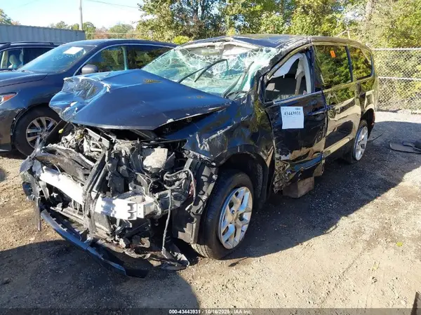 2C4RC1FG4KR569757 2019 CHRYSLER PACIFICA - Image 2