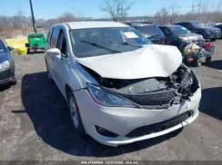 2C4RC1FG4KR604930 2019 CHRYSLER PACIFICA