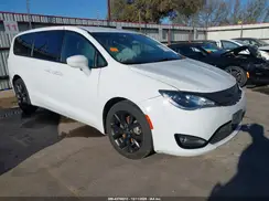 2C4RC1FG4KR633201 2019 CHRYSLER PACIFICA