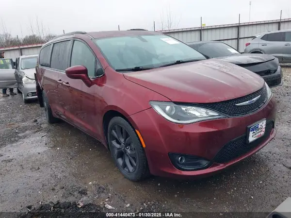 2C4RC1FG4KR652573 2019 CHRYSLER PACIFICA - Image 1