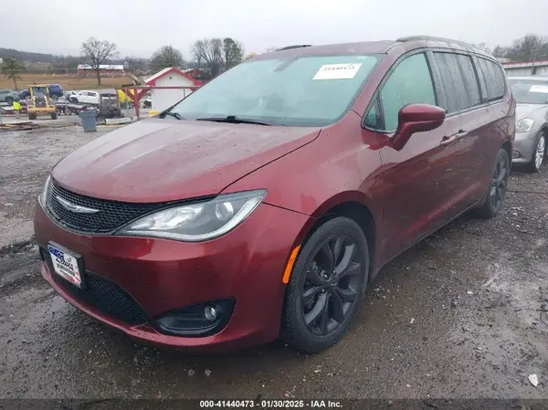 2C4RC1FG4KR652573 2019 CHRYSLER PACIFICA - Image 2