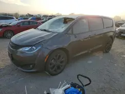 2C4RC1FG4KR653240 2019 CHRYSLER PACIFICA