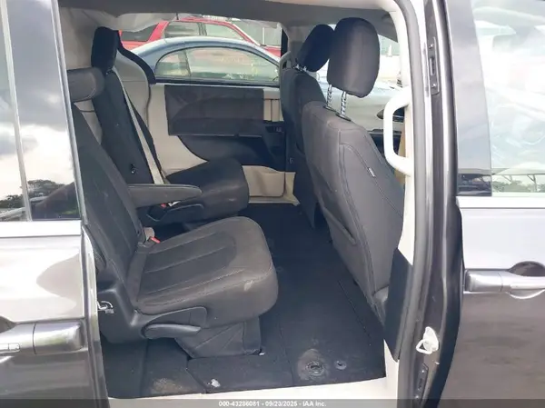 2C4RC1FG4KR737915 2019 CHRYSLER PACIFICA - Image 8
