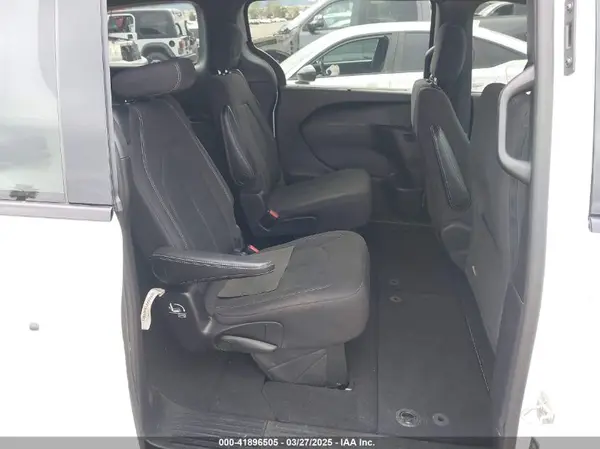 2C4RC1FG4KR738580 2019 CHRYSLER PACIFICA - Image 8