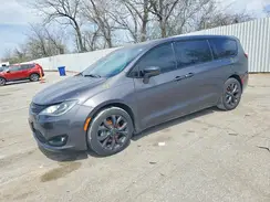 2C4RC1FG4KR751460 2019 CHRYSLER PACIFICA