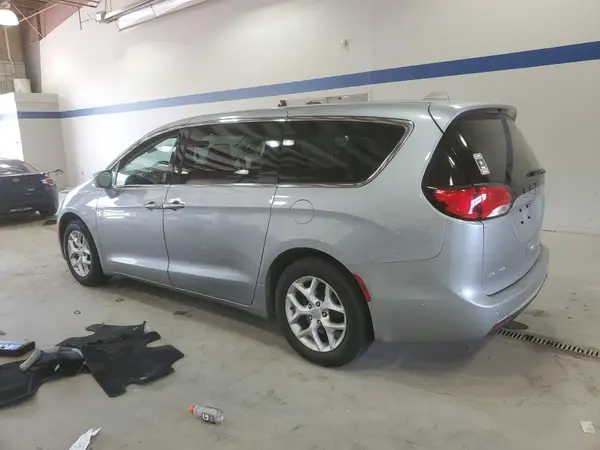 2C4RC1FG4LR129331 2020 CHRYSLER PACIFICA - Image 2
