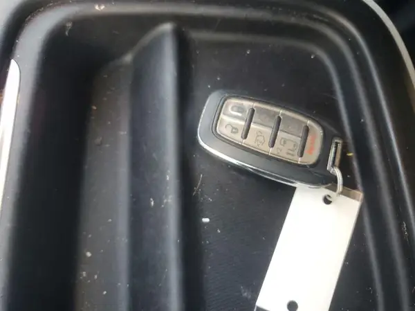 2C4RC1FG4LR200382 2020 CHRYSLER PACIFICA - Image 2