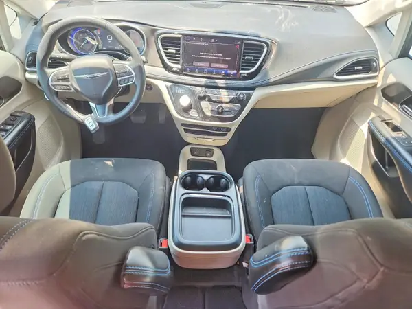 2C4RC1FG4MR587565 2021 CHRYSLER PACIFICA - Image 8