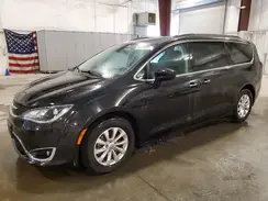 2C4RC1FG5JR109957 2018 CHRYSLER PACIFICA