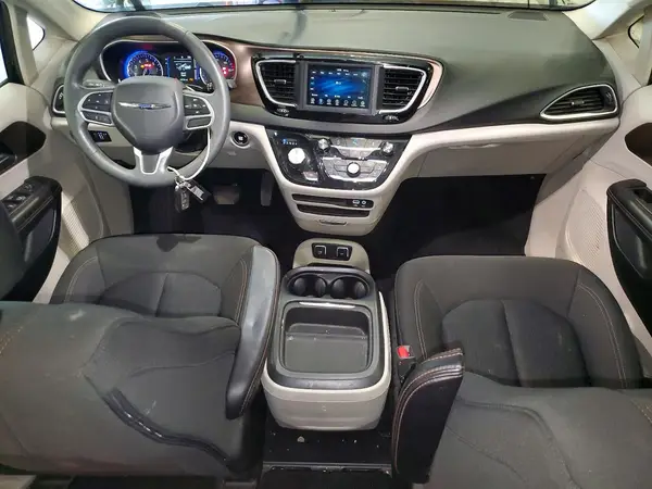 2C4RC1FG5JR109957 2018 CHRYSLER PACIFICA - Image 8