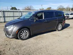 2C4RC1FG5JR111515 2018 CHRYSLER PACIFICA