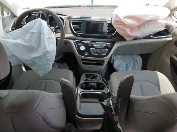 2C4RC1FG5JR117377 2018 CHRYSLER PACIFICA - Image 8