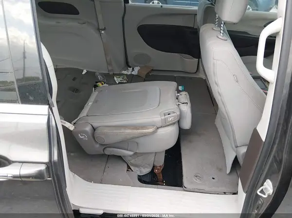 2C4RC1FG5JR122059 2018 CHRYSLER PACIFICA - Image 8