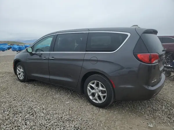 2C4RC1FG5JR126113 2018 CHRYSLER PACIFICA - Image 2