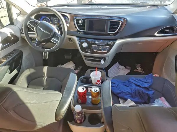 2C4RC1FG5JR155353 2018 CHRYSLER PACIFICA - Image 8