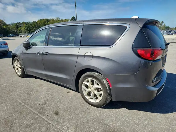2C4RC1FG5JR157913 2018 CHRYSLER PACIFICA - Image 2