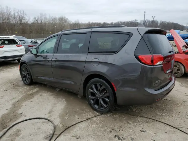 2C4RC1FG5JR234473 2018 CHRYSLER PACIFICA - Image 2