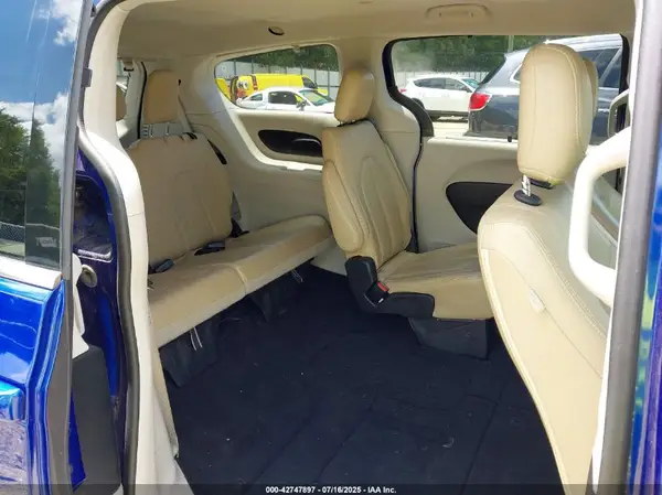 2C4RC1FG5JR261690 2018 CHRYSLER PACIFICA - Image 8