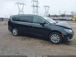 2C4RC1FG5JR279090 2018 CHRYSLER PACIFICA