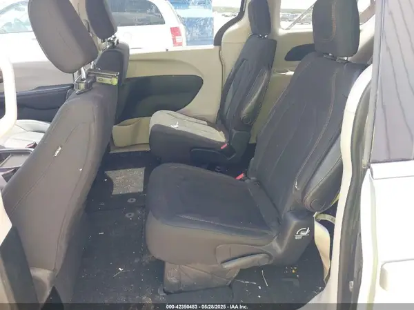 2C4RC1FG5JR280143 2018 CHRYSLER PACIFICA - Image 8