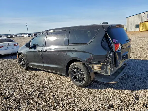 2C4RC1FG5JR312248 2018 CHRYSLER PACIFICA - Image 2