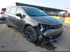 2C4RC1FG5JR316719 2018 CHRYSLER PACIFICA
