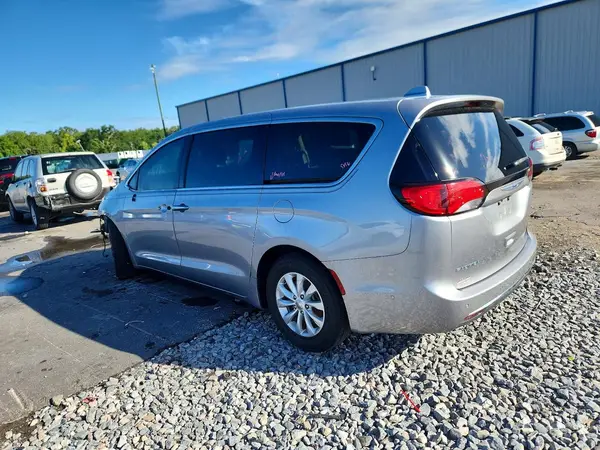 2C4RC1FG5KR505629 2019 CHRYSLER PACIFICA - Image 2