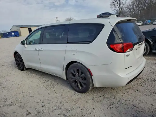 2C4RC1FG5KR507011 2019 CHRYSLER PACIFICA - Image 2