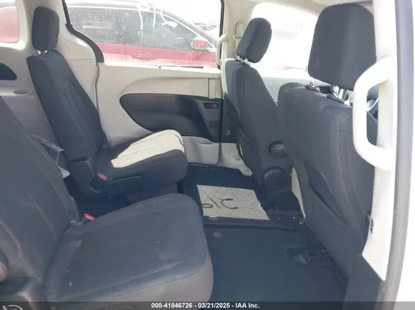 2C4RC1FG5KR541627 2019 CHRYSLER PACIFICA - Image 8