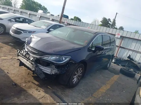 2C4RC1FG5KR550411 2019 CHRYSLER PACIFICA - Image 2