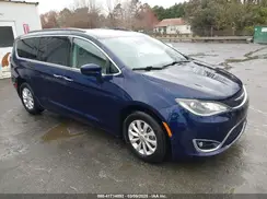 2C4RC1FG5KR576765 2019 CHRYSLER PACIFICA