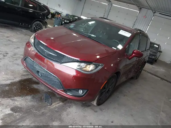 2C4RC1FG5KR604225 2019 CHRYSLER PACIFICA - Image 2