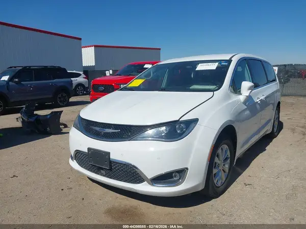 2C4RC1FG5KR610154 2019 CHRYSLER PACIFICA - Image 2