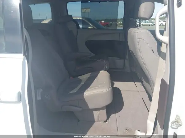 2C4RC1FG5KR617671 2019 CHRYSLER PACIFICA - Image 8