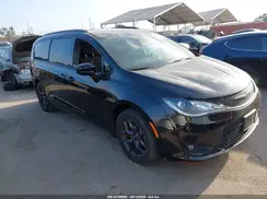 2C4RC1FG5KR640111 2019 CHRYSLER PACIFICA