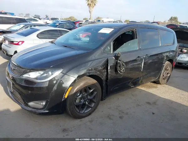 2C4RC1FG5KR640111 2019 CHRYSLER PACIFICA - Image 2