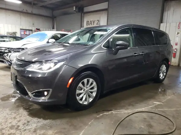 2C4RC1FG5KR652842 2019 CHRYSLER PACIFICA - Image 1