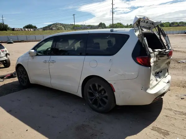 2C4RC1FG5KR704003 2019 CHRYSLER PACIFICA - Image 2