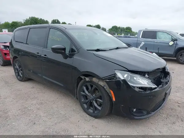 2C4RC1FG5LR150544 2020 CHRYSLER PACIFICA - Image 1