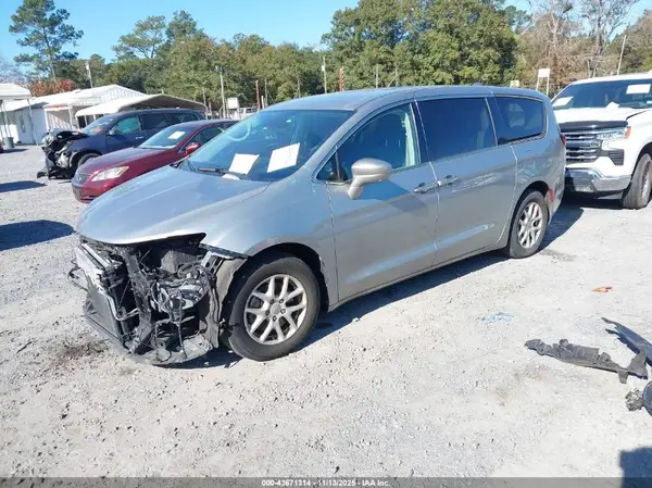 2C4RC1FG5LR159373 2020 CHRYSLER PACIFICA - Image 2