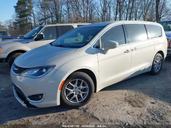 2C4RC1FG5LR192132 2020 CHRYSLER PACIFICA - Image 2