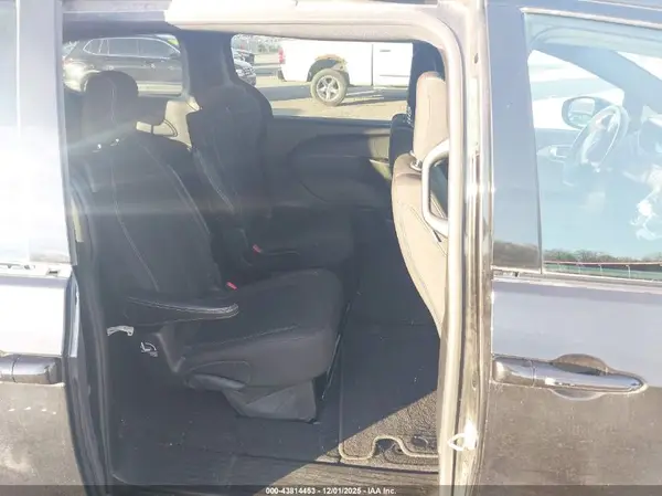 2C4RC1FG5MR556633 2021 CHRYSLER PACIFICA - Image 8