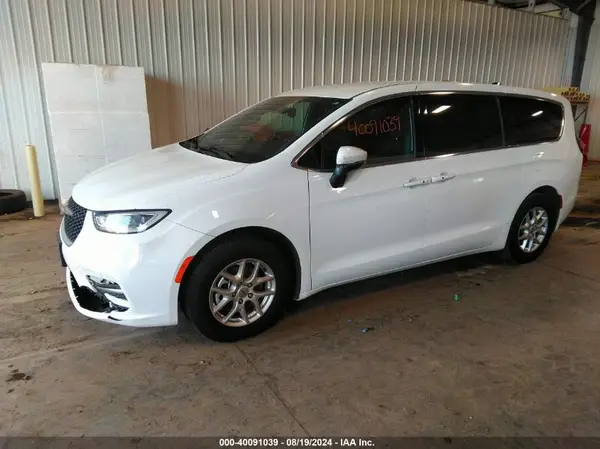 2C4RC1FG5PR596490 2023 CHRYSLER PACIFICA - Image 2