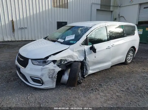 2C4RC1FG5RR122638 2024 CHRYSLER PACIFICA - Image 2