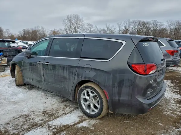 2C4RC1FG6JR109904 2018 CHRYSLER PACIFICA - Image 2