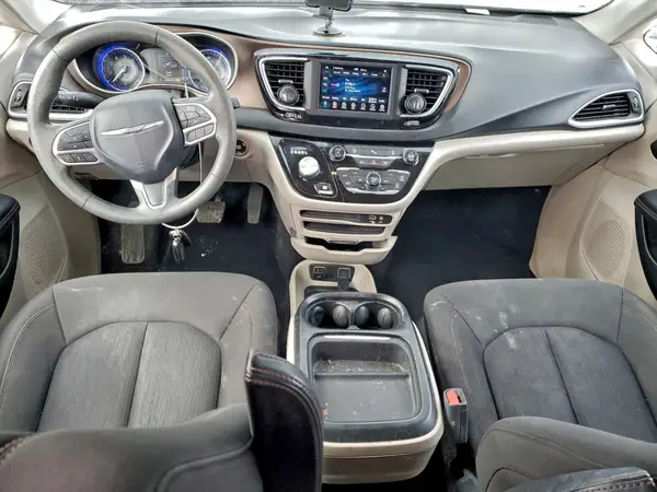 2C4RC1FG6JR109904 2018 CHRYSLER PACIFICA - Image 8