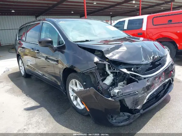 2C4RC1FG6JR112415 2018 CHRYSLER PACIFICA - Image 1