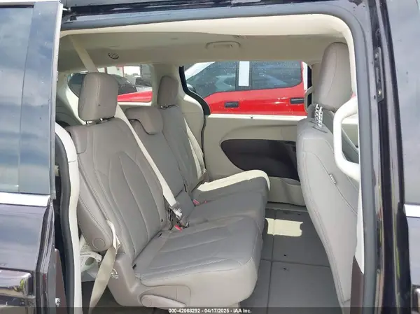 2C4RC1FG6JR112415 2018 CHRYSLER PACIFICA - Image 8