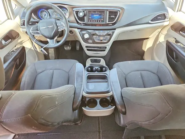 2C4RC1FG6JR126461 2018 CHRYSLER PACIFICA - Image 8
