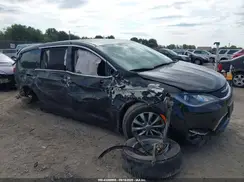 2C4RC1FG6JR133247 2018 CHRYSLER PACIFICA
